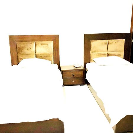Jade Dragon Hotel Dha Lahore Extérieur photo